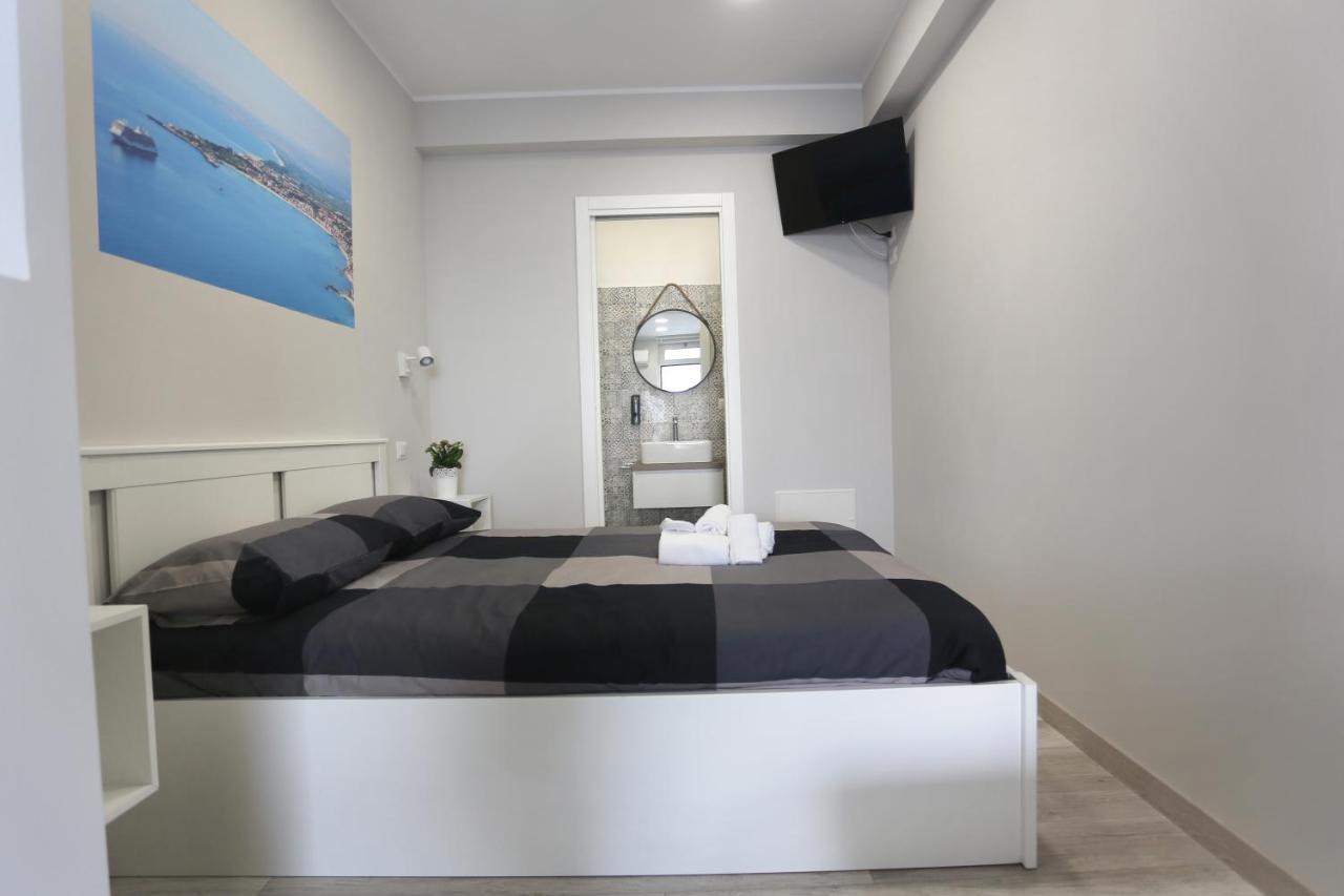 Ag Luxury Rooms 贾迪尼-纳克索斯 外观 照片