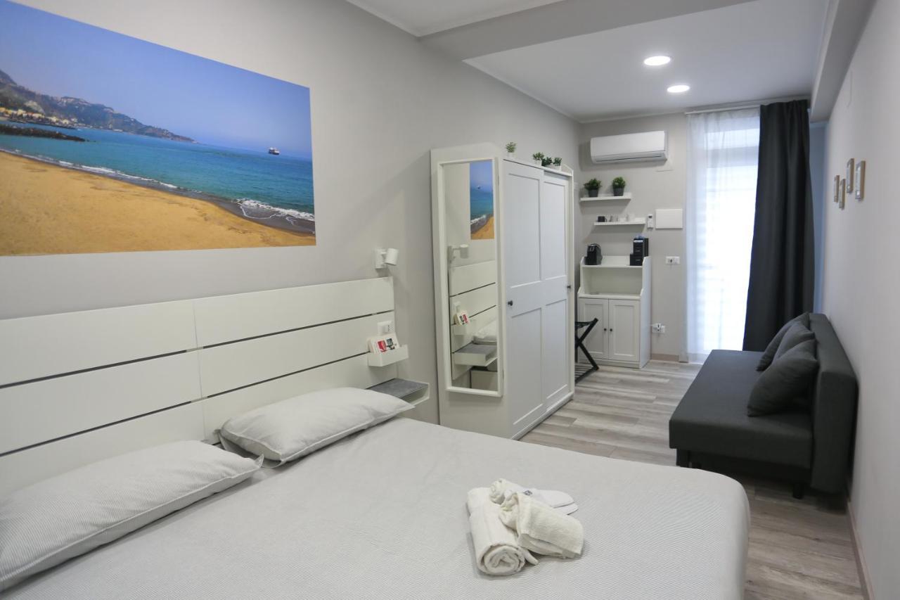 Ag Luxury Rooms 贾迪尼-纳克索斯 外观 照片