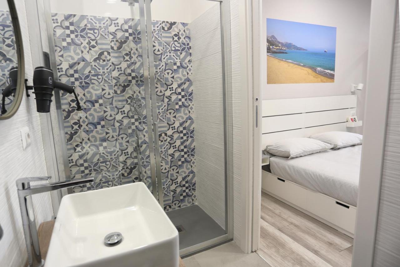Ag Luxury Rooms 贾迪尼-纳克索斯 外观 照片